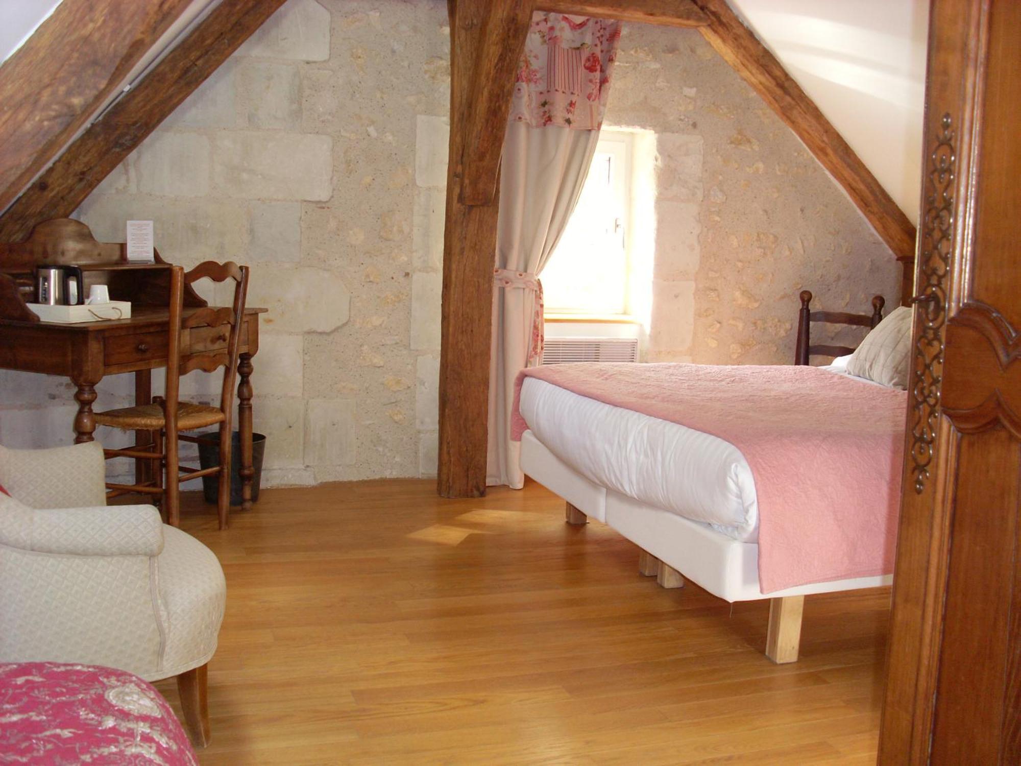 La Heraudiere Bed & Breakfast Tours Room photo